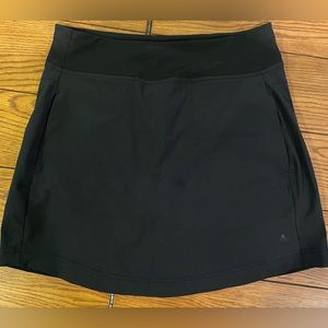 EUC basin + range black, lined skirt, size XS